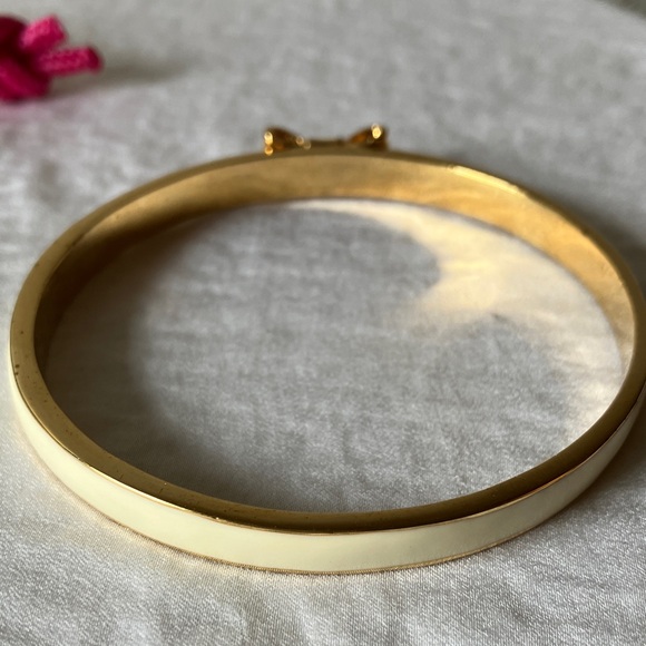 Kate Spade: “Take a Bow” Cream & Gold Tone Bow Bracelet & Dust Bag - Picture 9 of 11